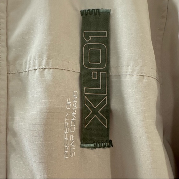 Disney‎ Parks Toy Story Buzz Lightyear Star Command Neutral Tan Zip Up Jacket Sm - Picture 5 of 10